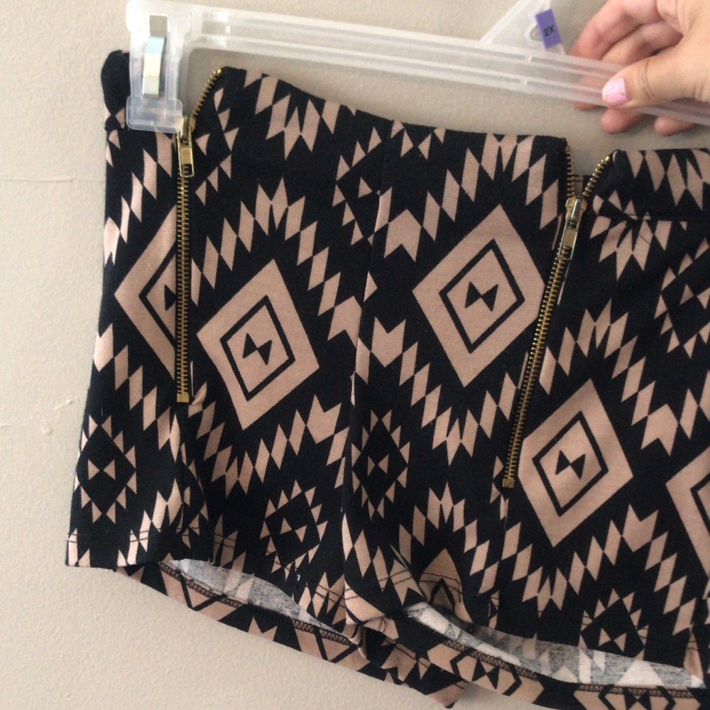 Patterned shorts